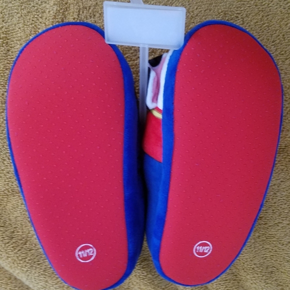 Kids Slippers - Picture 8 of 8